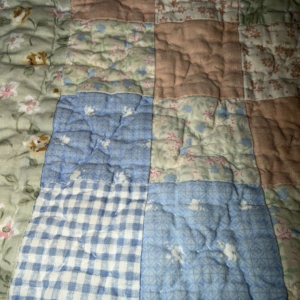 Vintage Handmade Beautiful "Trip Around the World"  Quilt Twin Size 83” X 66” - Picture 8 of 11